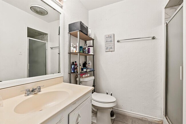 Building Photo - 1007 Arkansas Ave