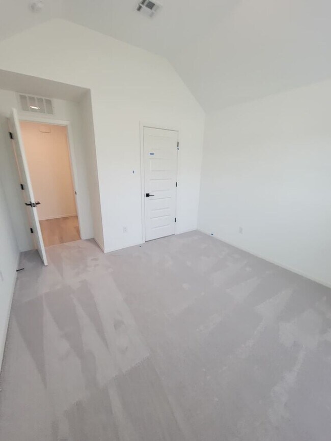 Building Photo - Stunning New Construction Simmons Home - 5 Bed 3 Bath - Pond View!