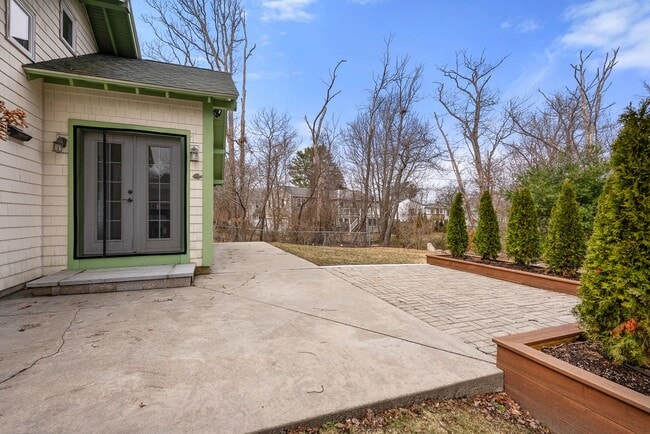 Building Photo - Year-round 3-Bedroom Home in Rockport