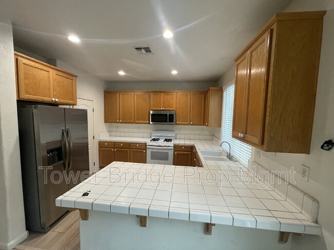 Building Photo - 8459 Terracotta Ct