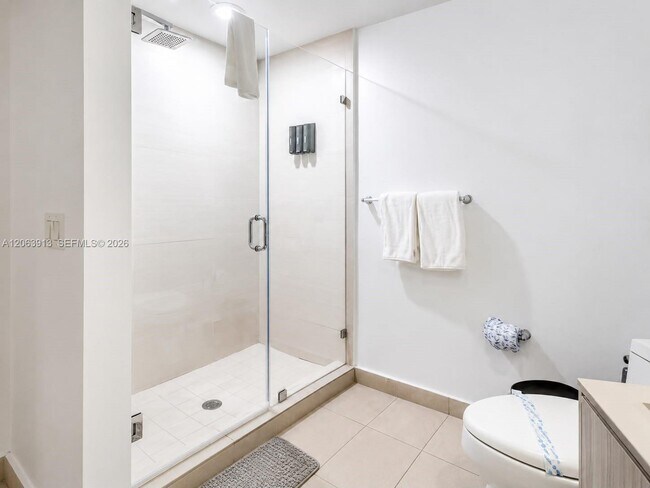 Building Photo - 4111 S Ocean Dr