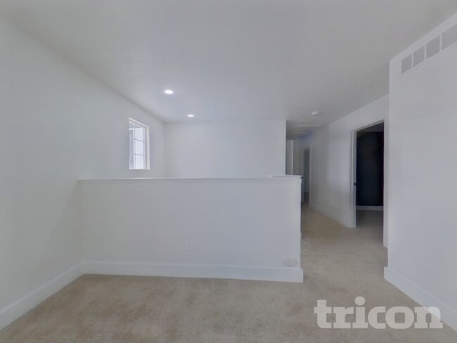 Building Photo - 1141 Cardinal Ave