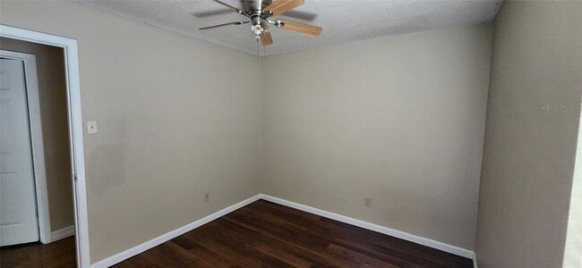 Building Photo - 11011 Crenchrus Ct