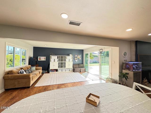 Building Photo - 2500 Clearview Ave