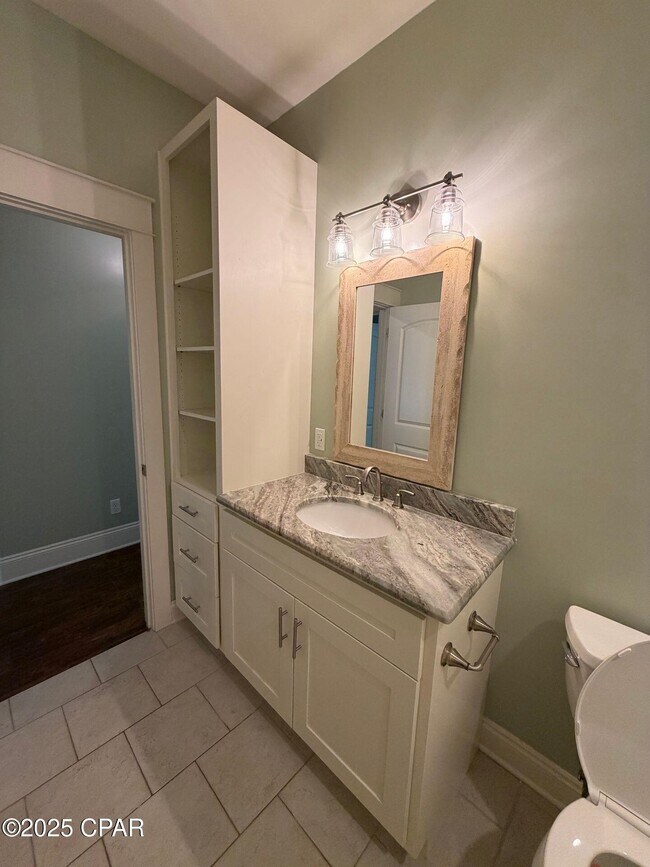 Building Photo - 4528 Tropical Dr