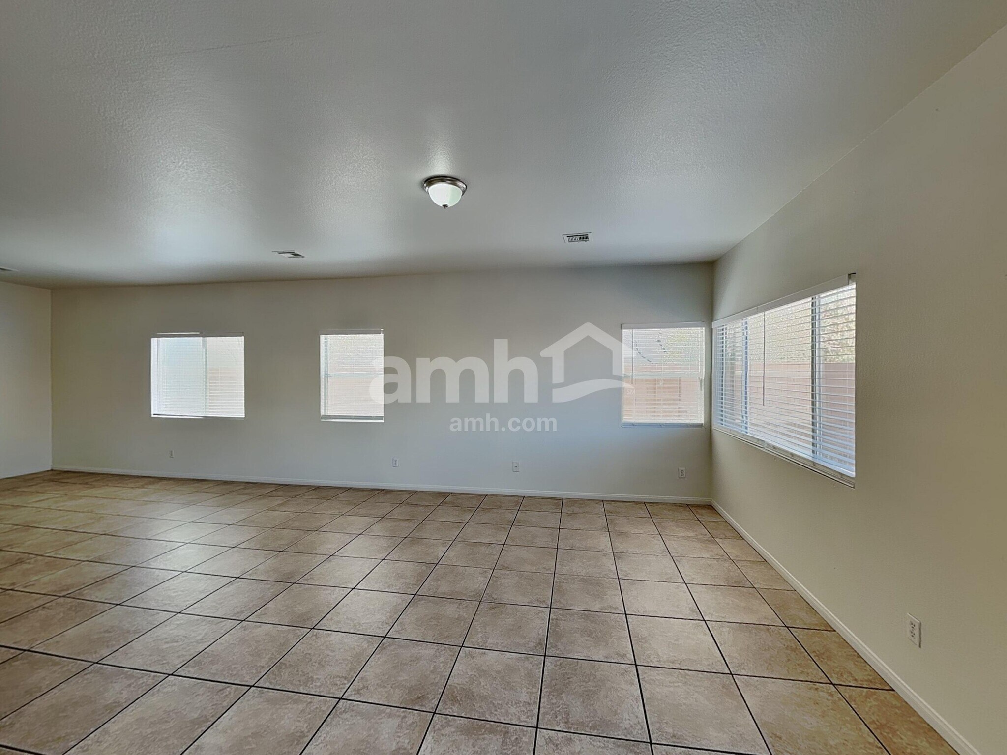 Building Photo - 9876 Vermillion Cliffs Ave