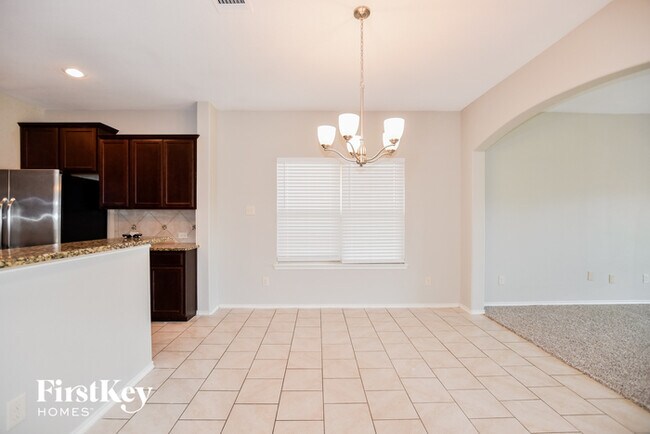 Building Photo - 8817 Tenderfoot Ln