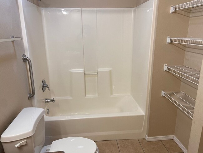 Building Photo - Condominium in Academy Commons