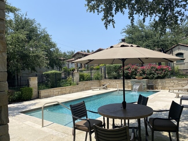 Building Photo - 4312 Falcon Head Nest Dr