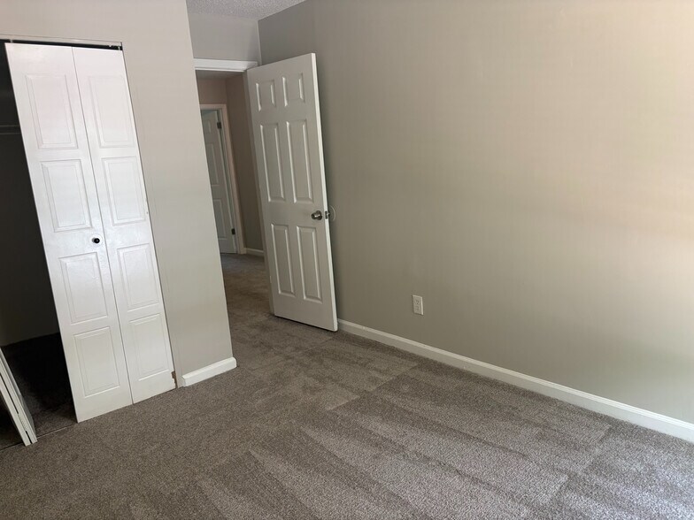 Building Photo - Room in Townhome on Winterbrook Ct NW