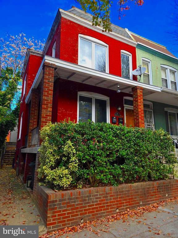 Primary Photo - 757 Girard St NW