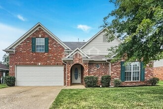 Building Photo - 1575 Far Dr