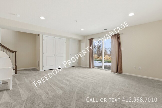 Building Photo - 412 Olive Ln