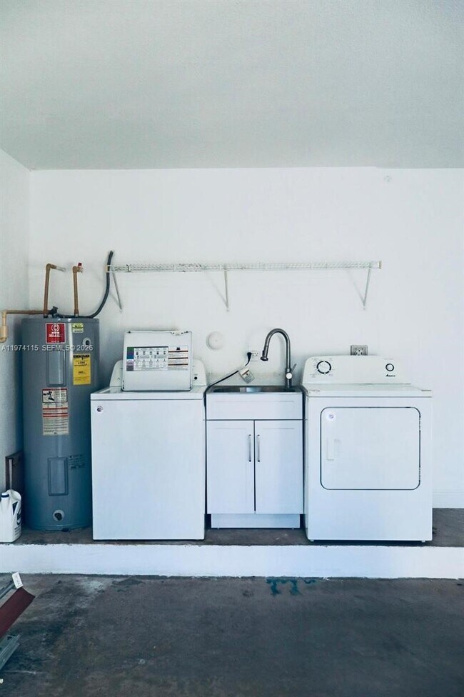 Building Photo - 10131 NW 10th St