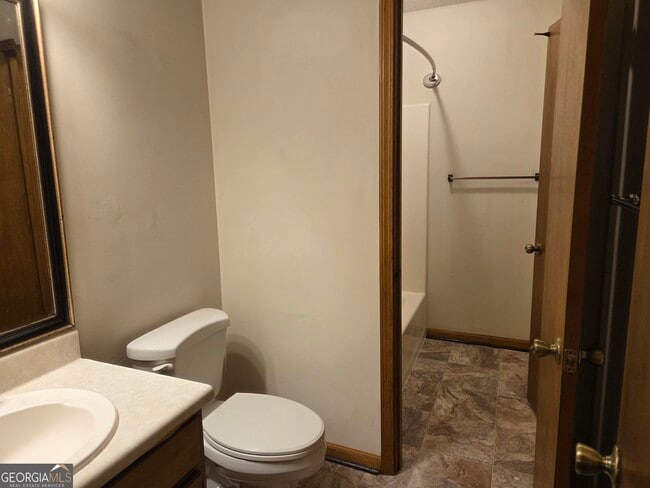 Building Photo - 8457 Pineland Dr