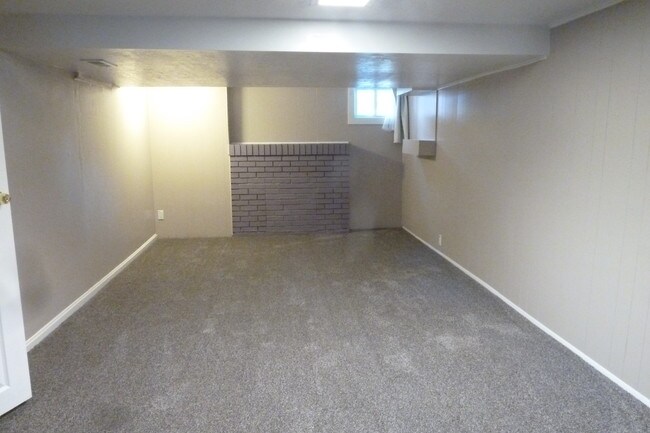 Building Photo - 1397 E 1300 S