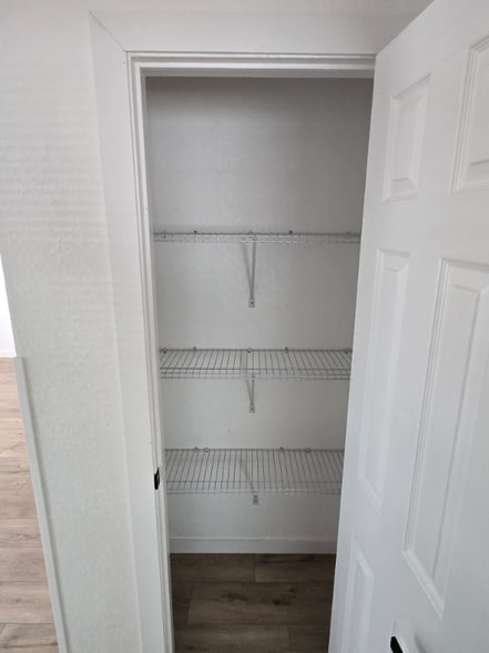 Building Photo - 7213 Seward Dr