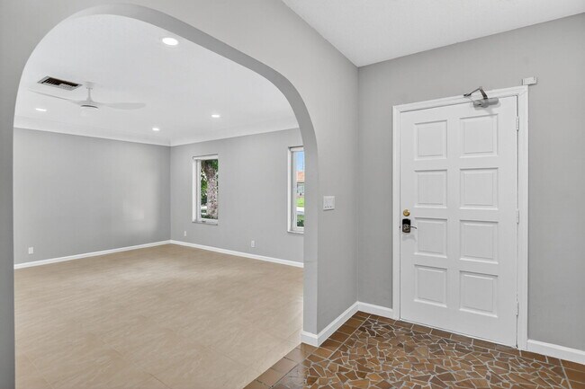 Building Photo - 1544 NW 9th St