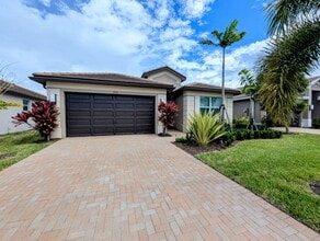 Building Photo - 13541 SW Oceanus Blvd