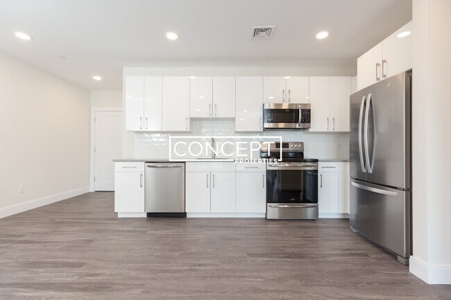 Building Photo - 1069 Tremont St