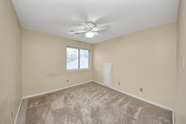 Building Photo - 10503 Great Plains Ln