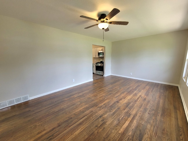 Building Photo - 3952 Marie Dr