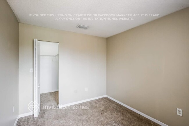 Building Photo - 14365 SW 134th Pl