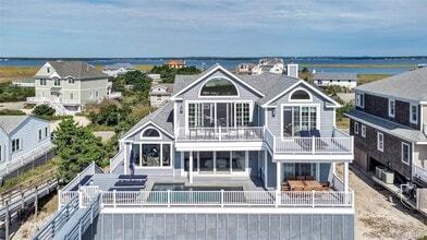 Building Photo - 939 Dune Rd