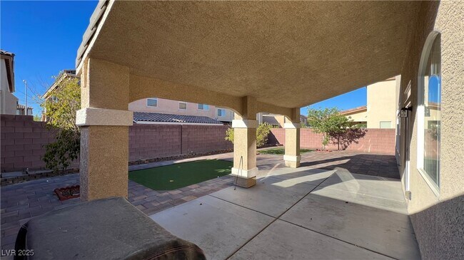 Building Photo - 6250 Sierra Knolls Ct