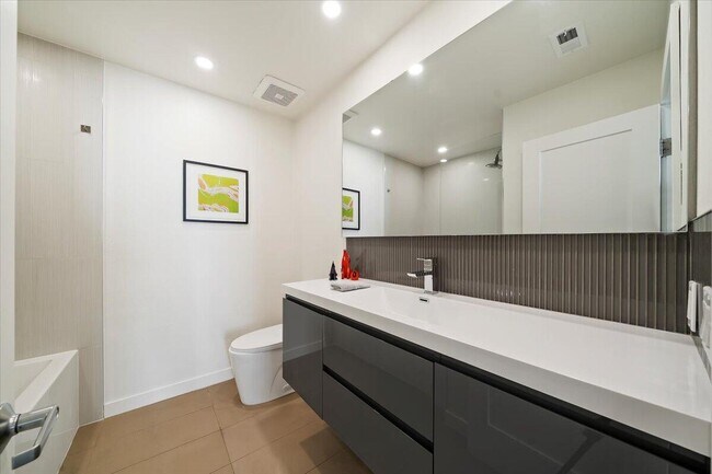 Building Photo - 436 Greenhouse Wy