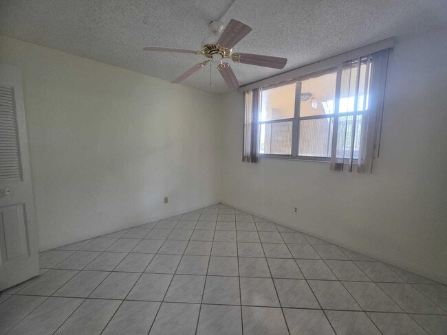 Building Photo - 5750 NW 64th Ave