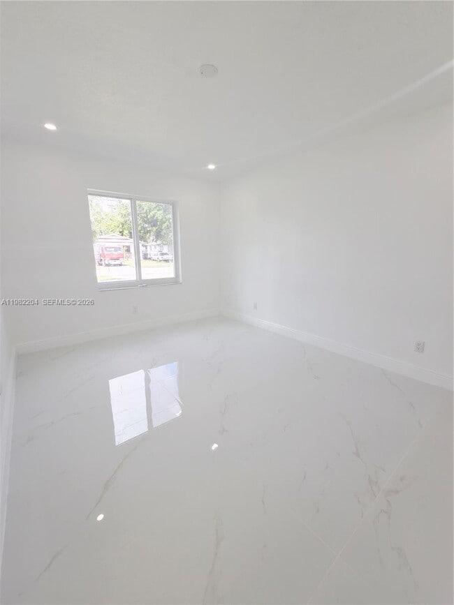 Building Photo - 4490 SW 19th St