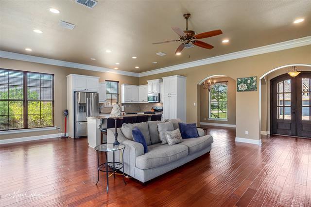 Building Photo - 297 Evangeline Creek Dr
