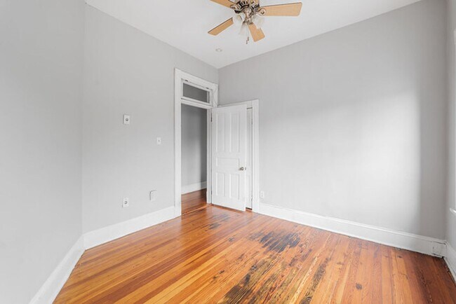 Building Photo - Great Manchester Duplex
