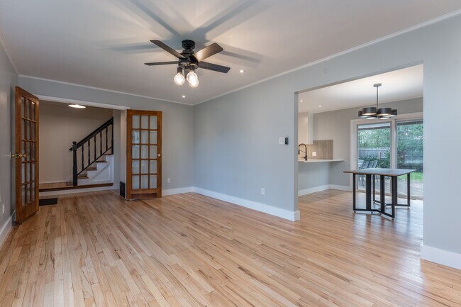 Building Photo - 3 Heather Ln