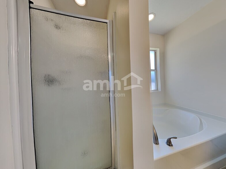 Building Photo - 777 Rembrandt Ave