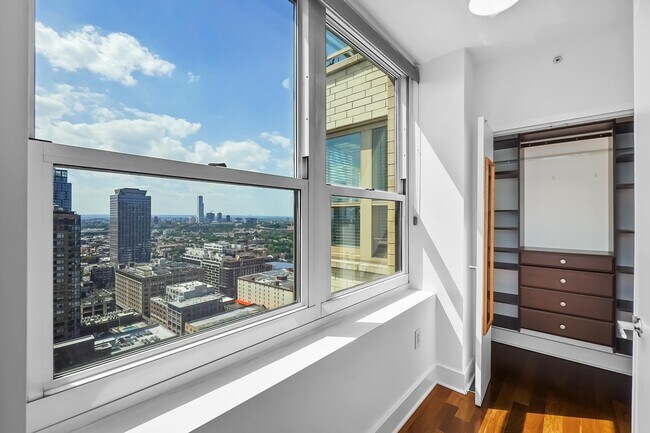 Building Photo - 88 Morgan St