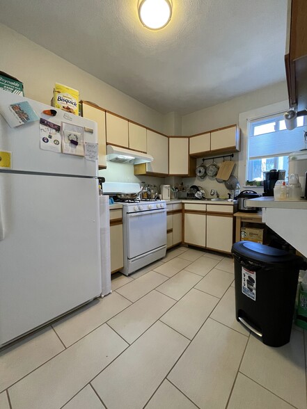 Kitchen a - 96 Wyman St