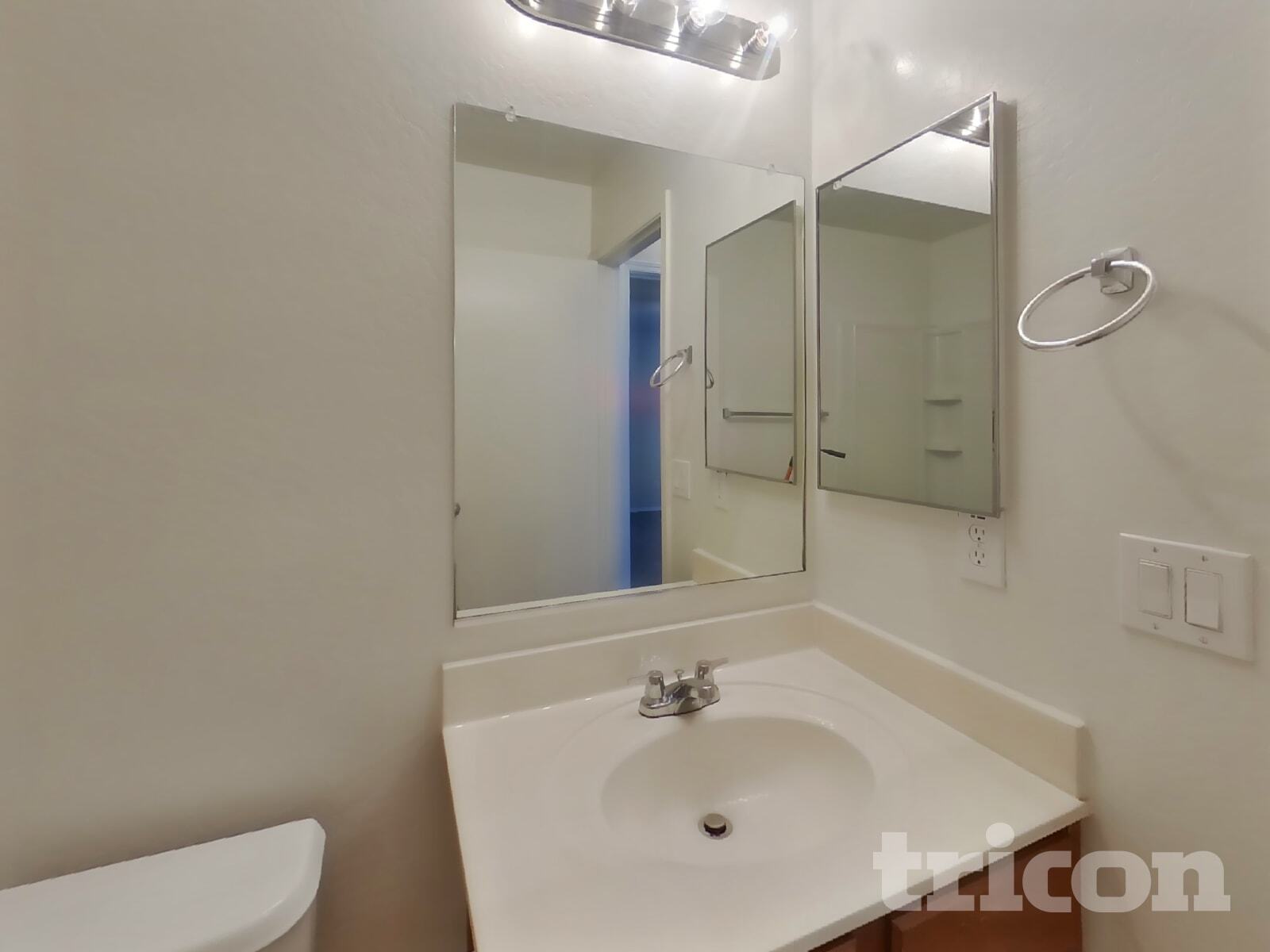 Building Photo - 3812 S 54th Glen