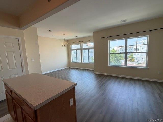 Building Photo - 1-27 Beach 62nd St