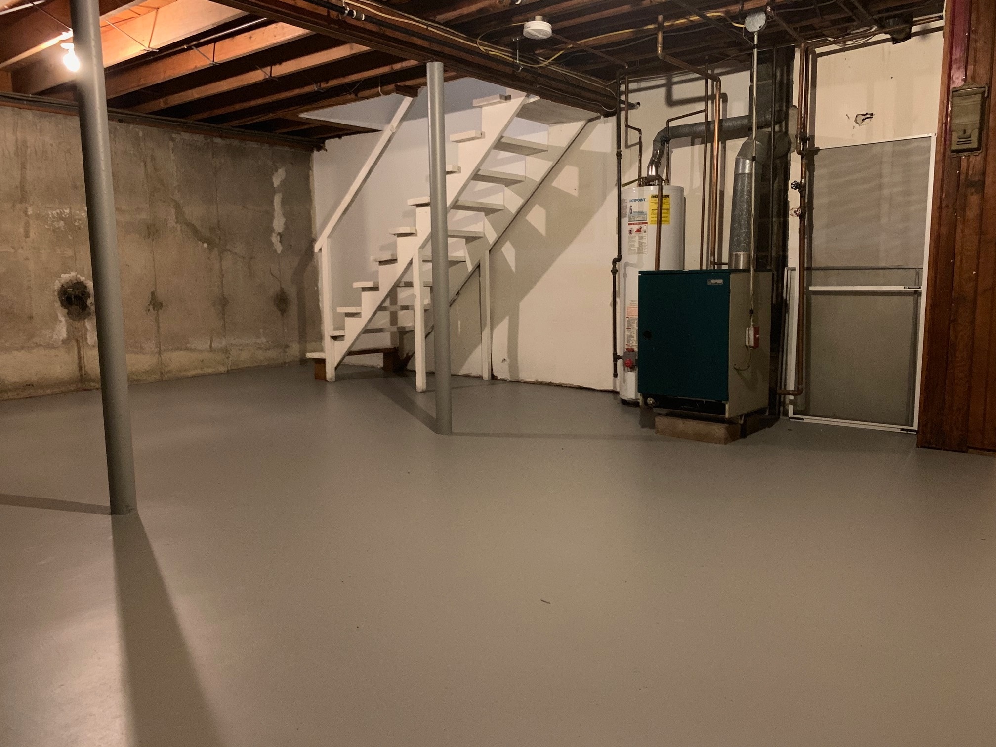 Full private basement - 1310 Slater Rd