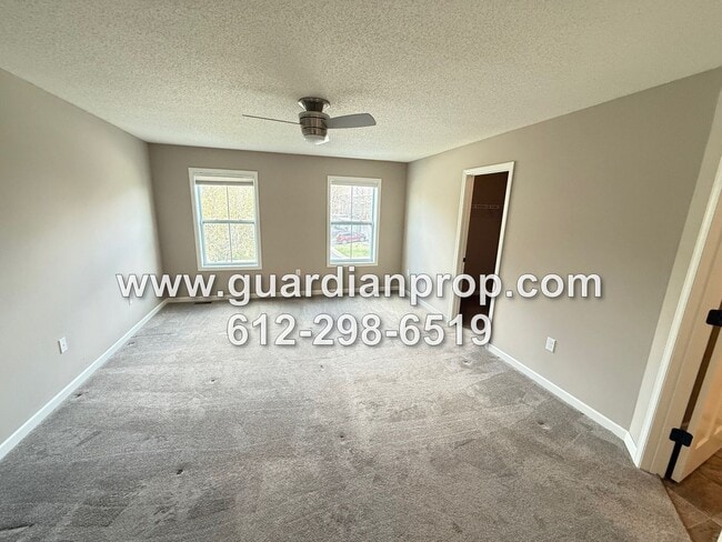 Building Photo - Luxury Townhouse Available Now, Lower Family Room w/Walkout, Balcony, 4 Baths, Large Primary