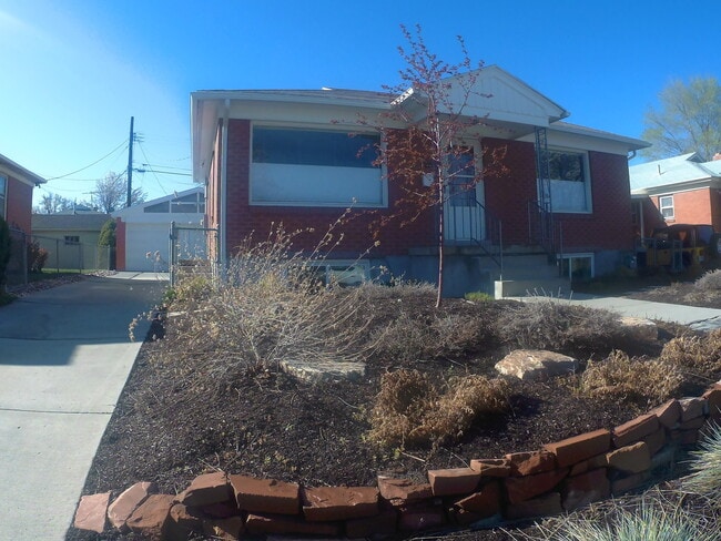 Primary Photo - 4 Bed Beautiful Refurbished Sugarhouse Home