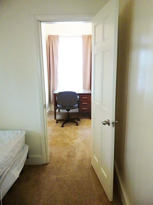 Building Photo - 113 Comstock Pl