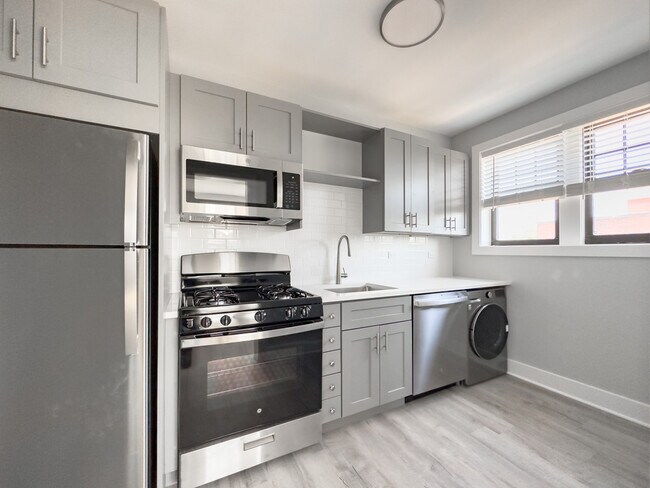 Building Photo - 378 Hazel Ave