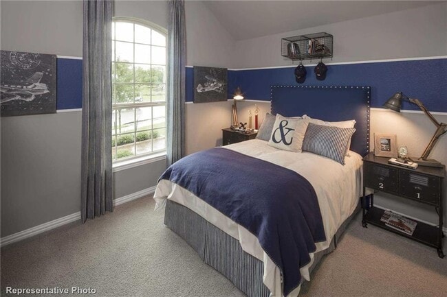 Building Photo - 4154 Kingsley Ave