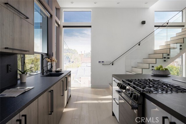 Building Photo - 3620 Ellsworth St