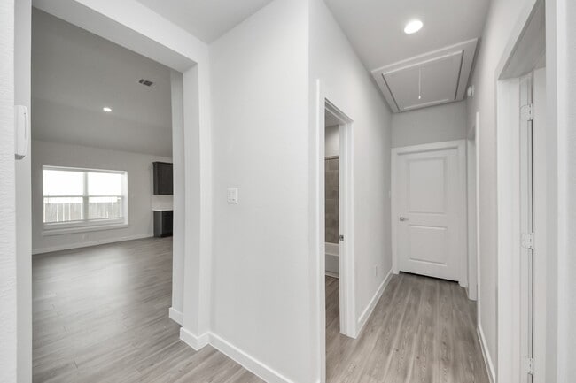 Building Photo - 21507 Indigo Ruth Dr