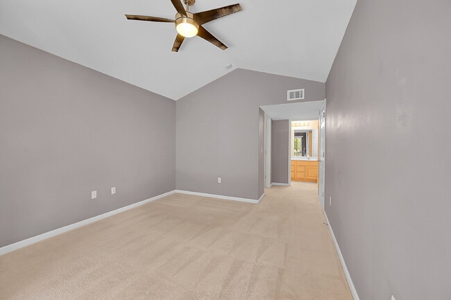 Building Photo - $2,050.00, 2-bed, 2 bath, located in Broom...