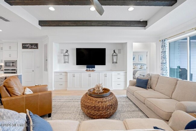 Building Photo - 221 Marquesa Cir